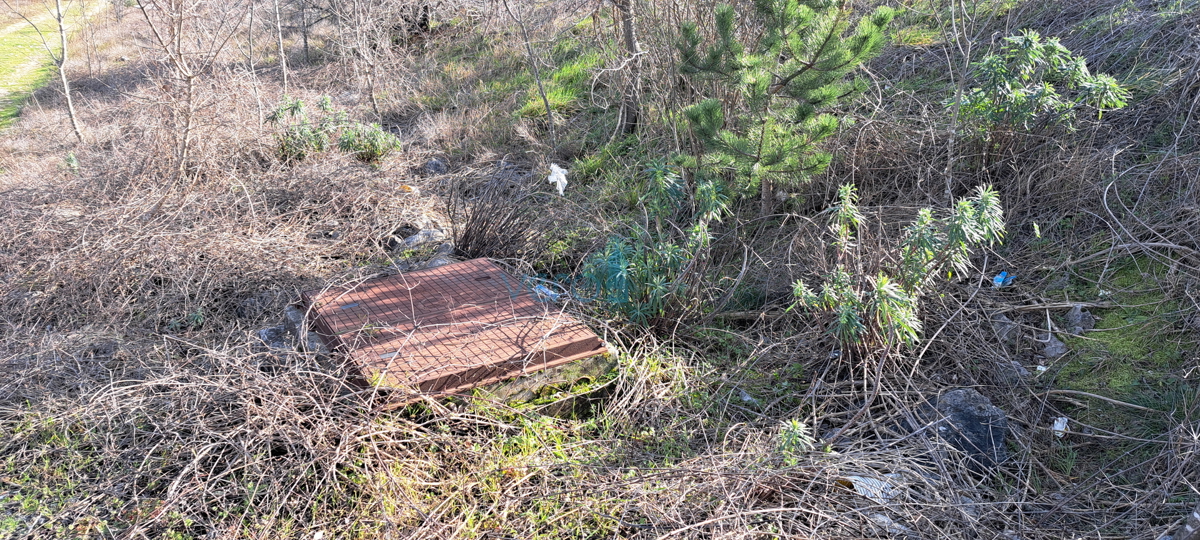 Omišalj, otok Krk, zemljišče v poslovni coni 2237 m2, prodaja