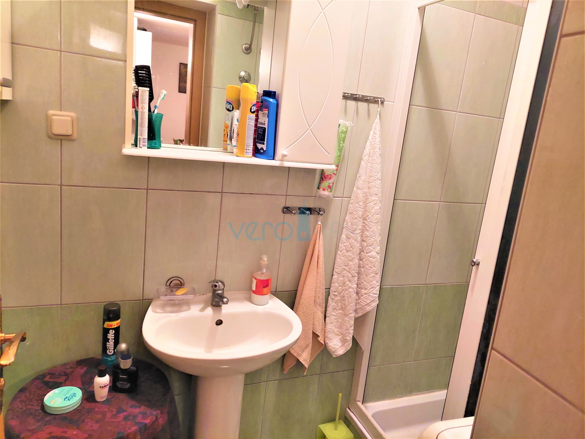 Crikvenica, center - apartma 38m2, 250 m do morja, prodamo