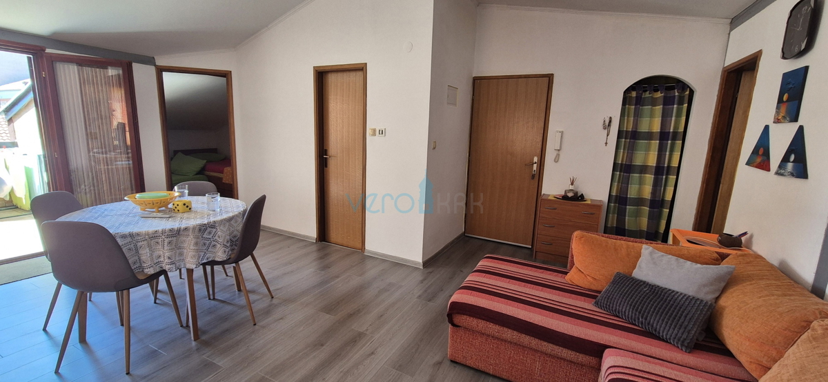 Crikvenica, center - 62 m2, 2 sobi z dnevno sobo, drugi vrsti od morja, prodaja