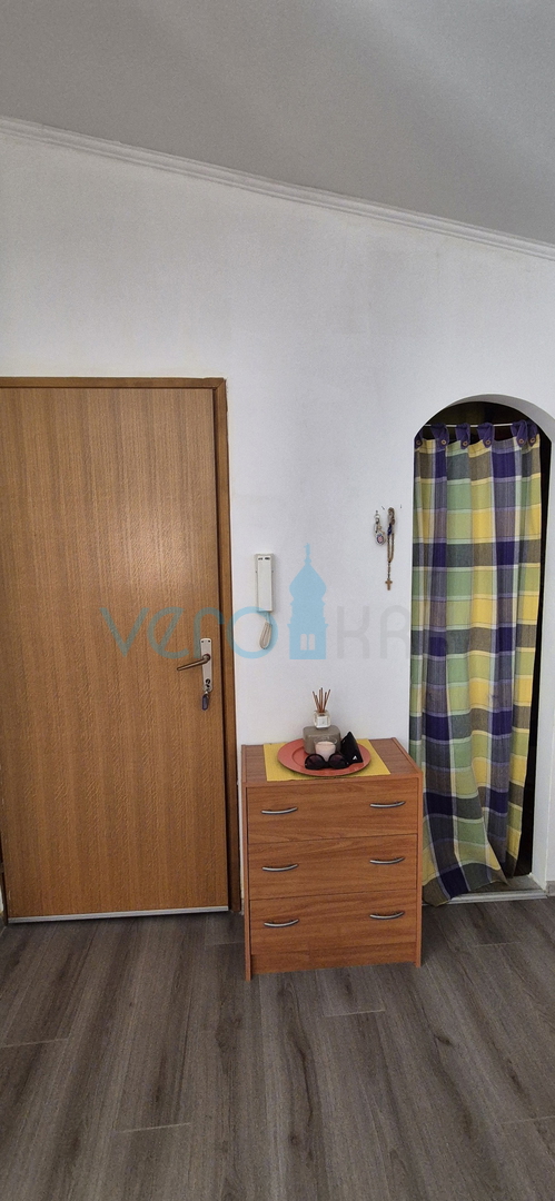 Crikvenica, center - 62 m2, 2 sobi z dnevno sobo, drugi vrsti od morja, prodaja