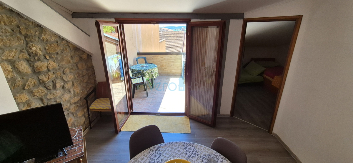 Crikvenica, center - 62 m2, 2 sobi z dnevno sobo, drugi vrsti od morja, prodaja