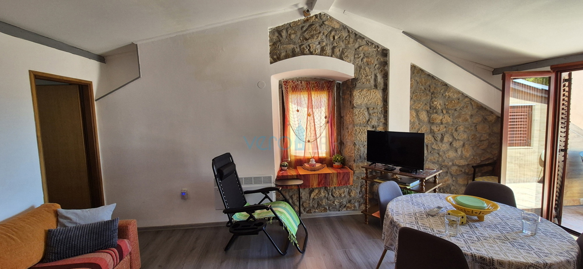 Crikvenica, center - 62 m2, 2 sobi z dnevno sobo, drugi vrsti od morja, prodaja