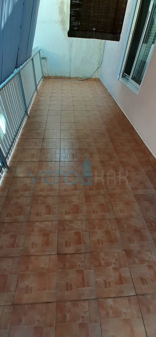 Otok Krk, Malinska, popolna turistična hiša v centru