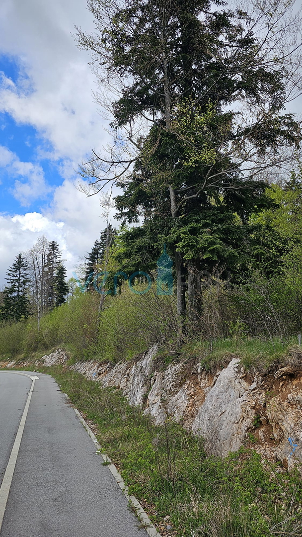 Gorski kotar, Fužine, Zemljišče 1240 m2 za gradnjo hiše za počitnice, prodaja