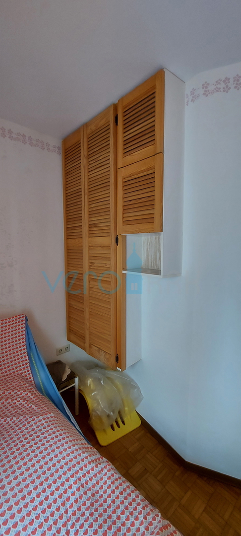 Umag, center mesta, kamnita hiša z razgledom, 50m od morja