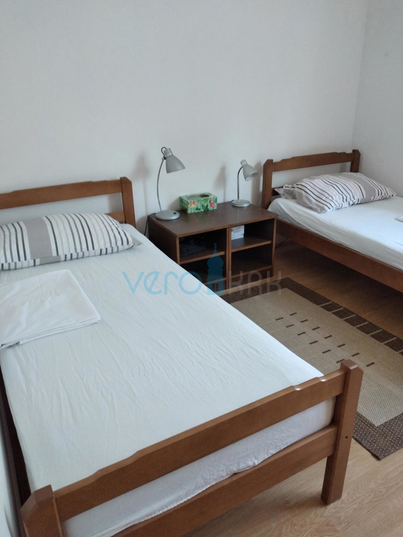 Crikvenica, Dramalj, Apartma 48,83 m2 v 1. nadstropju z odprtim pogledom na morje, 1 km do plaže, prodamo