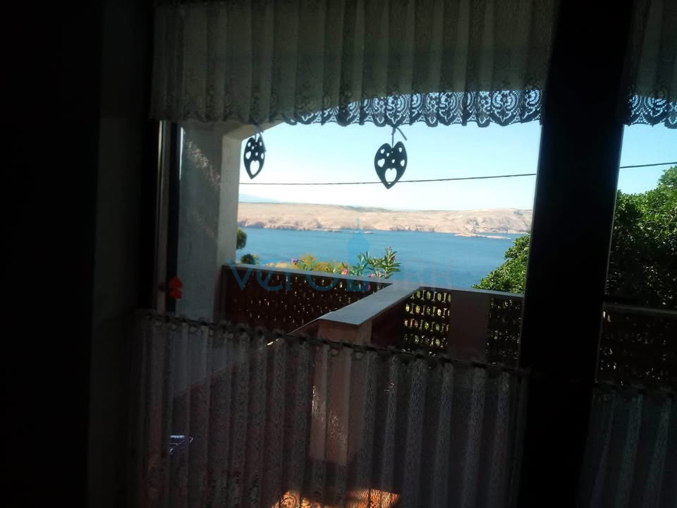 Stinica, mesto Senj, zaledje, samostojna hiša s 3 apartmaji, razgled, prodaja