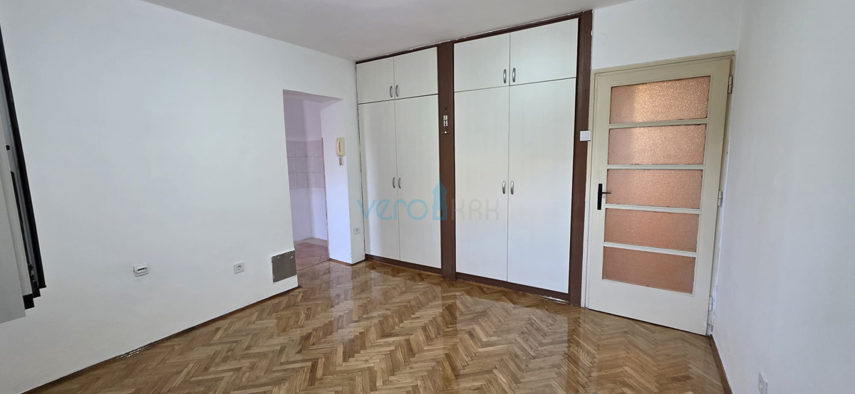 Bakar, trisobno stanovanje z dnevno sobo, 71 m2, pritličje, center, blizu morja, prodaja