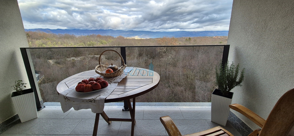 Uvala Soline, okolica, dvosobno stanovanje v drugem nadstropju s panoramskim razgledom, prodaja