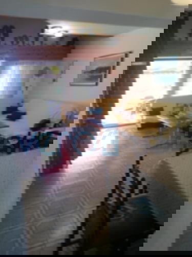 Omišalj, otok Krk, kamnita hiša v nizu z 2 apartmajema, terasa, parkirišče, prodaja