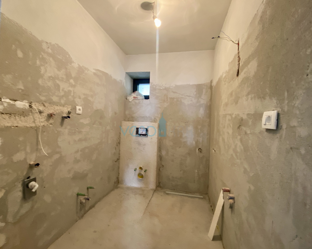 Kostrena - obnovljena stara hiša, 5 apartmajev, razgled, prodaja