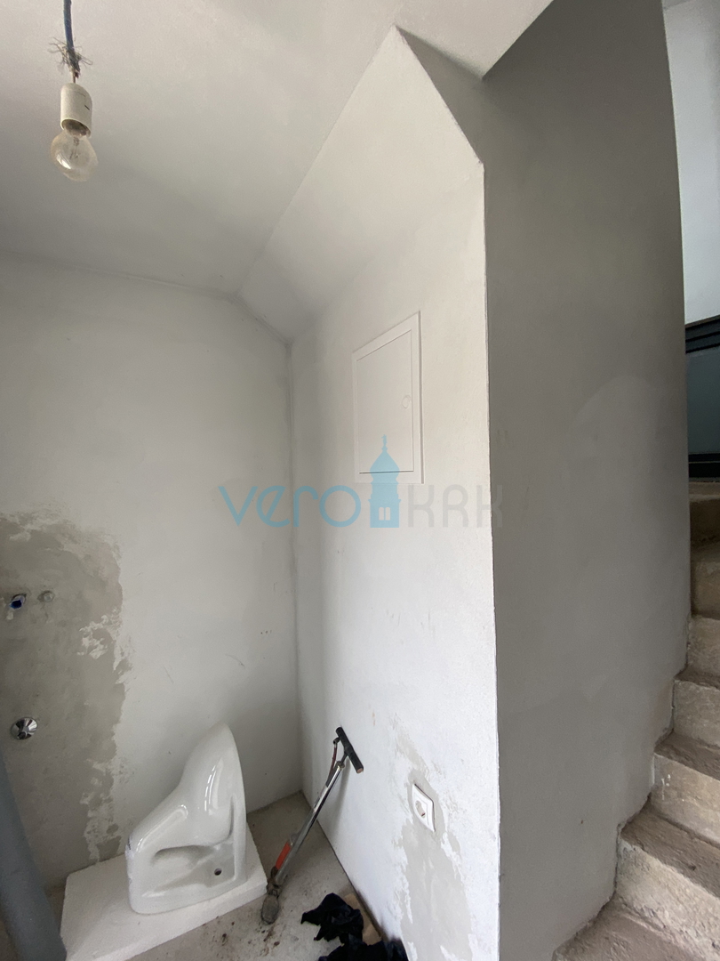 Kostrena - obnovljena stara hiša, 5 apartmajev, razgled, prodaja