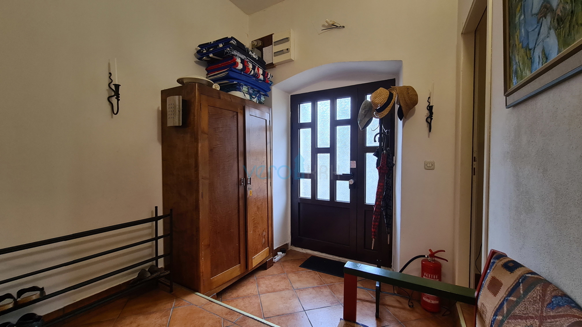 Rijeka, Grobnik, dvojček, 162 m2, 200 m2 vrta, trajni pogled, prodamo