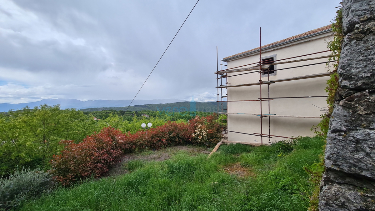 Rijeka, Grobnik, dvojček, 162 m2, 200 m2 vrta, trajni pogled, prodamo