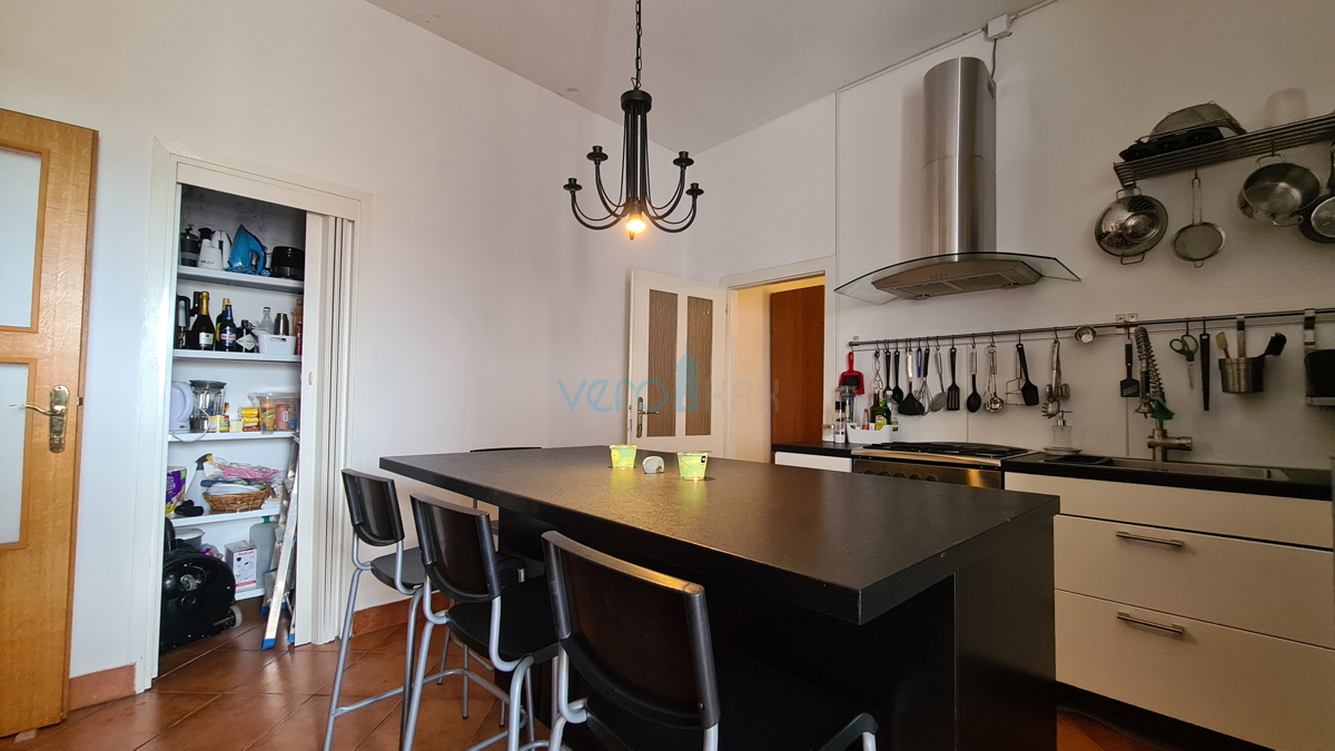 Rijeka, Grobnik, dvojček, 162 m2, 200 m2 vrta, trajni pogled, prodamo