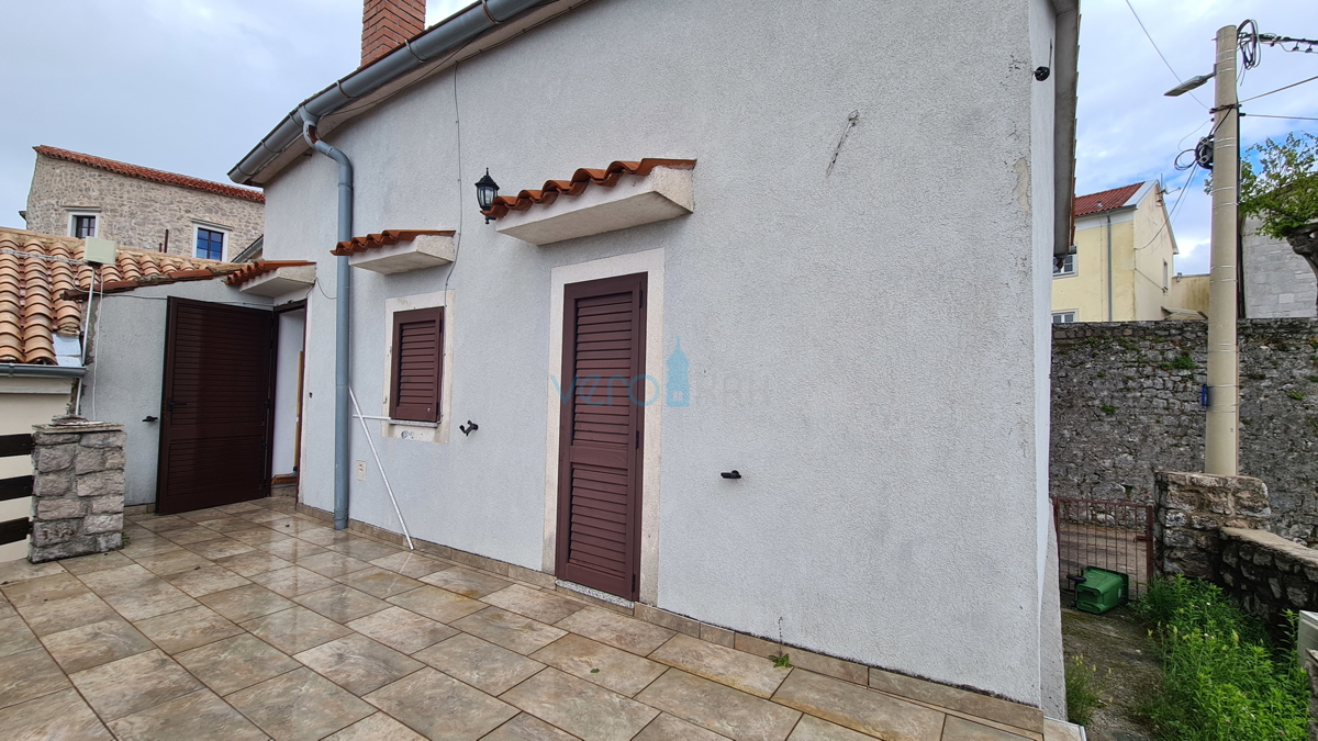Rijeka, Grobnik, dvojček, 162 m2, 200 m2 vrta, trajni pogled, prodamo
