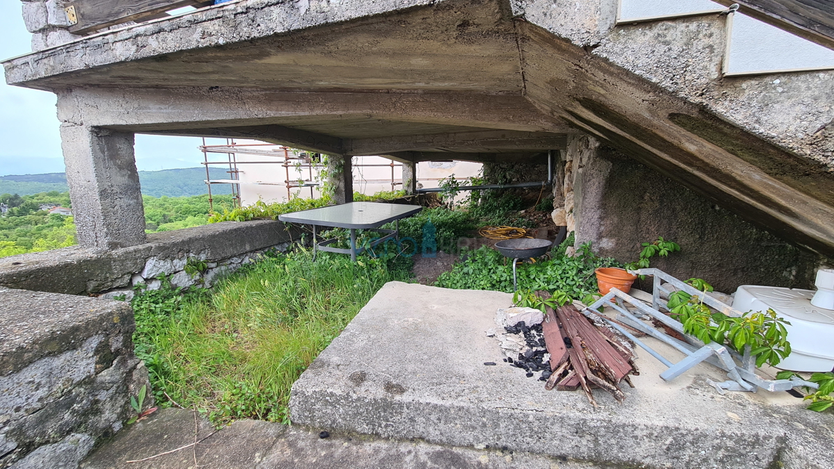 Rijeka, Grobnik, dvojček, 162 m2, 200 m2 vrta, trajni pogled, prodamo