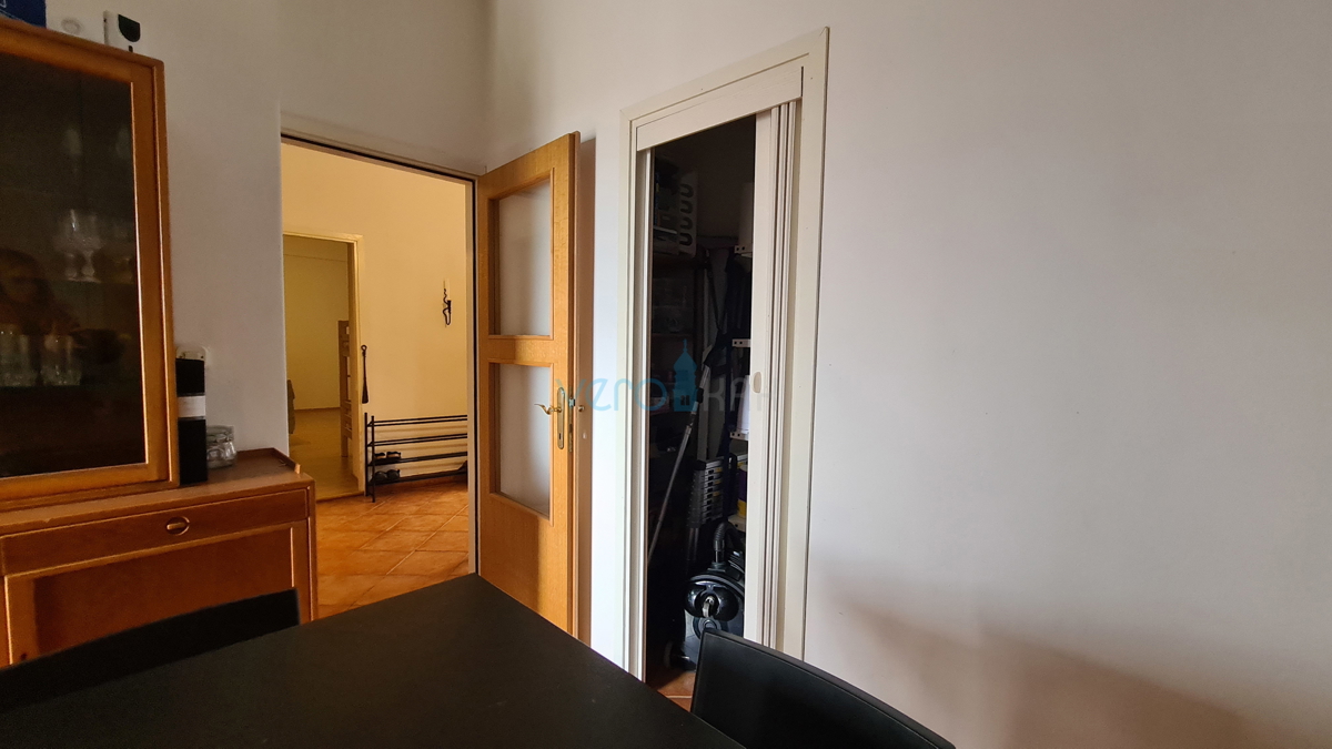 Rijeka, Grobnik, dvojček, 162 m2, 200 m2 vrta, trajni pogled, prodamo