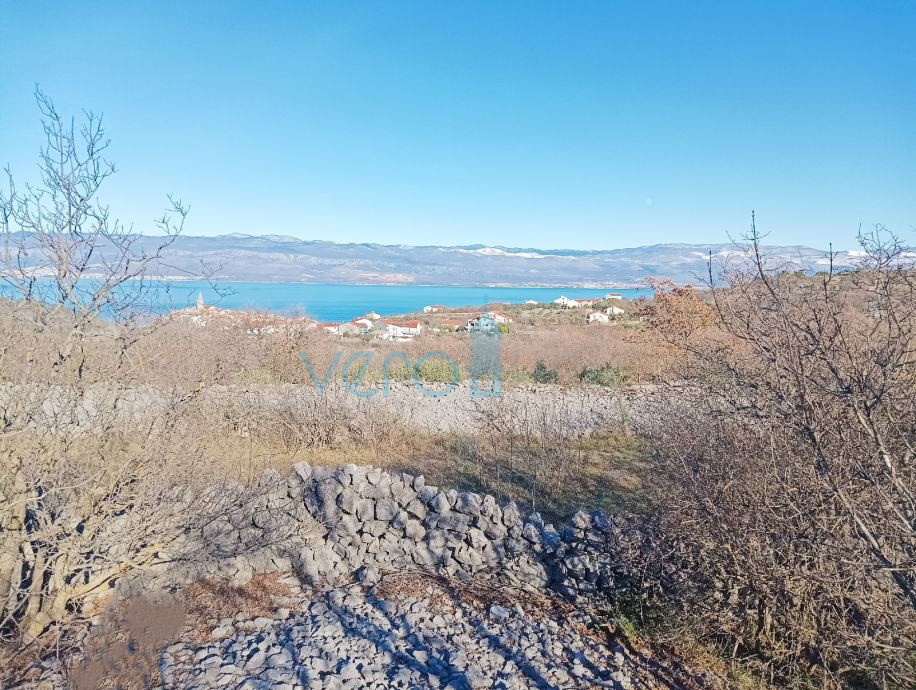 Vrbnik, otok Krk, gradbeno zemljišče 3136 m2, pogled na morje, prodaja