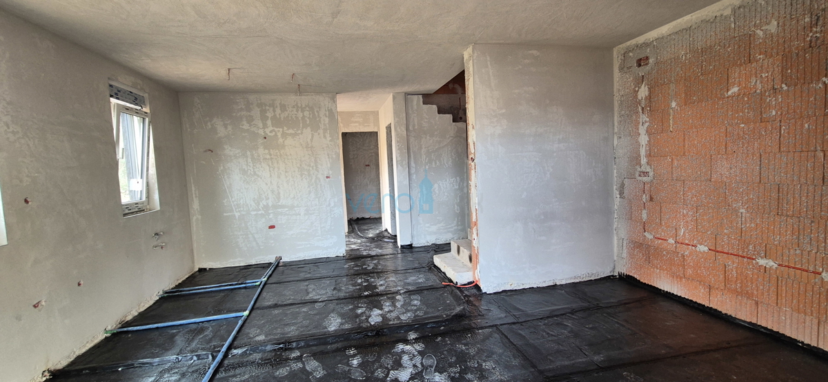 Malinska, otok Krk, novogradnja, dvojna hiša, bazen, prodaja