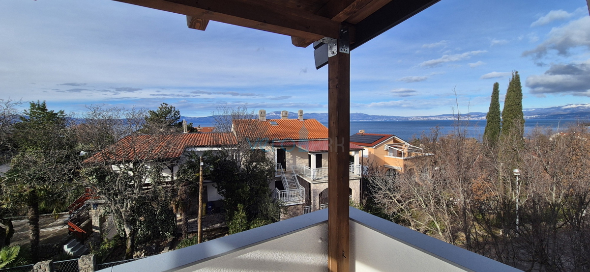 Njivice, otok Krk, enosobno stanovanje s čudovitim pogledom na morje, prodaja