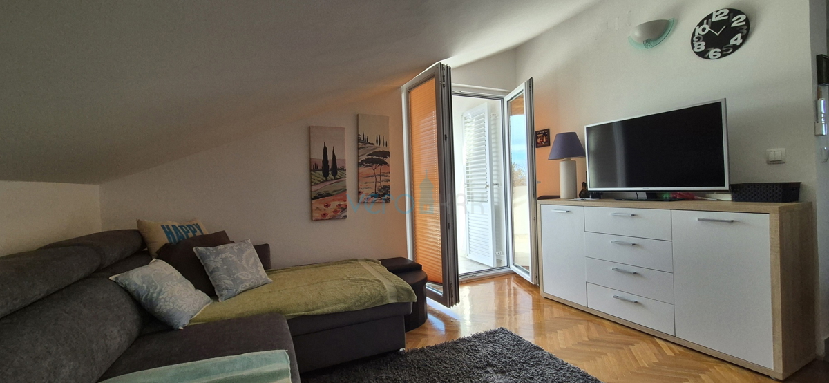 Njivice, otok Krk, enosobno stanovanje s čudovitim pogledom na morje, prodaja