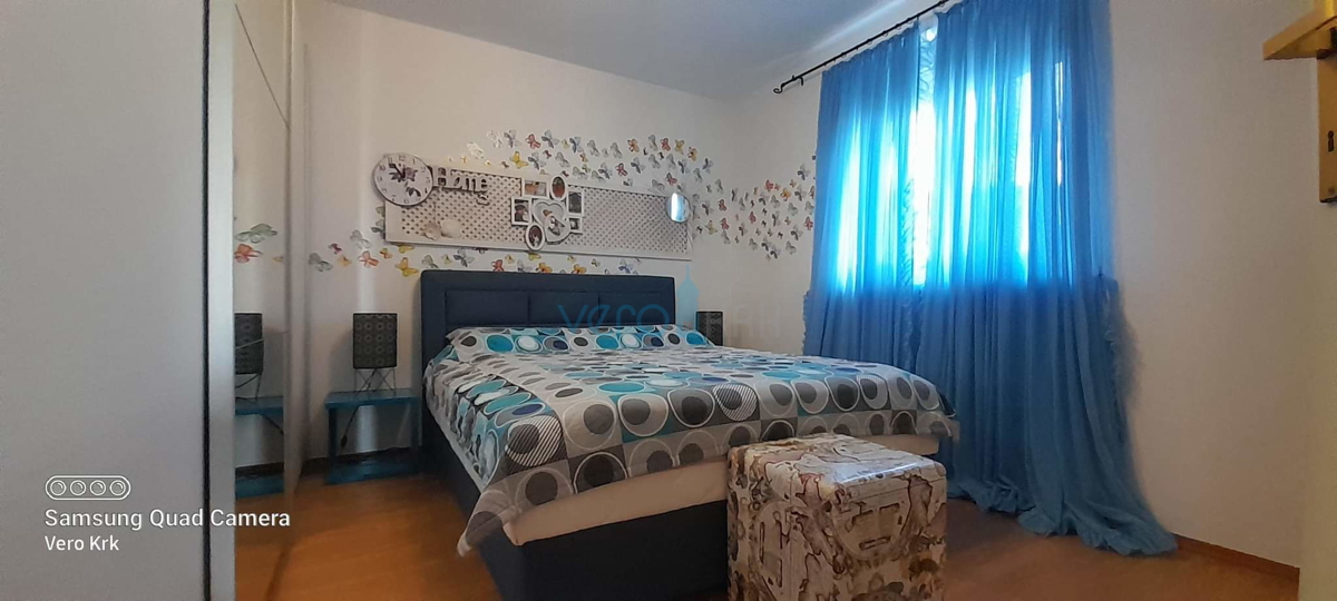 Krk, širše območje, apartma 55m2, vrt 59m2, razgled, prodaja