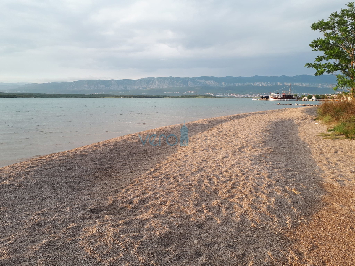 Uvala Soline, Čižići, 2-sobni apartmaji s terasami v novogradnji 320m od plaže, prodamo