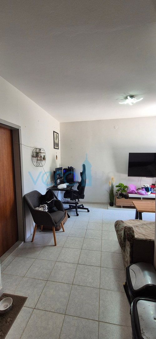 Mesto Krk, otok Krk, enosobno stanovanje v pritličju, terasa, prodaja