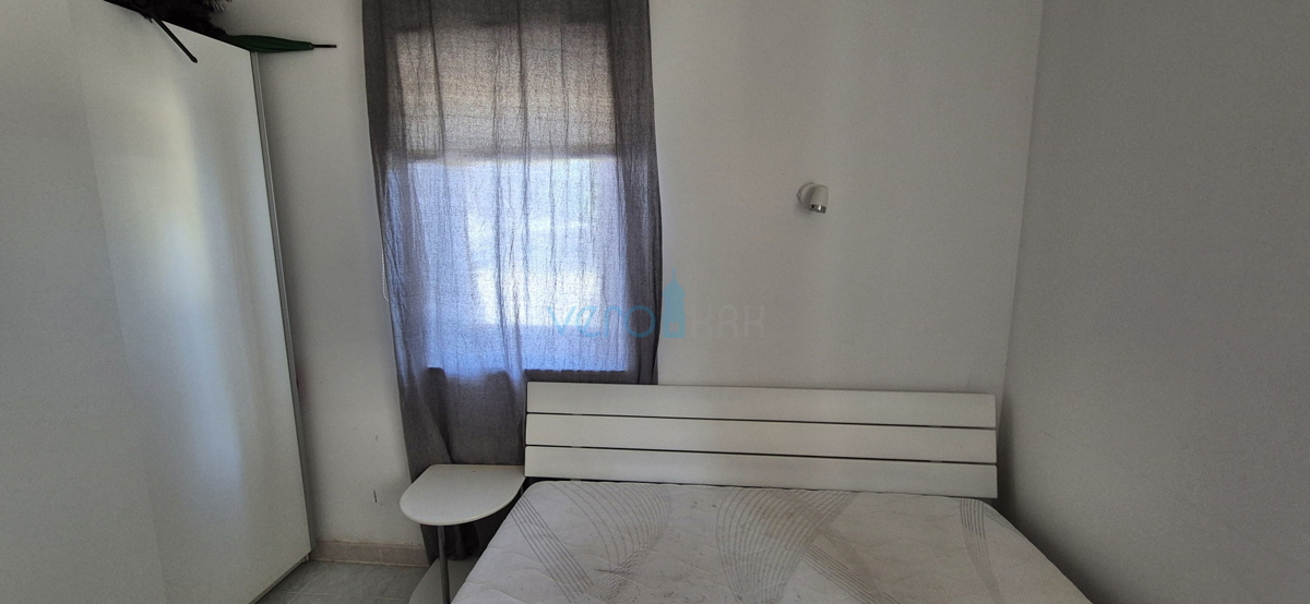 Mesto Krk, otok Krk, enosobno stanovanje v pritličju, terasa, prodaja
