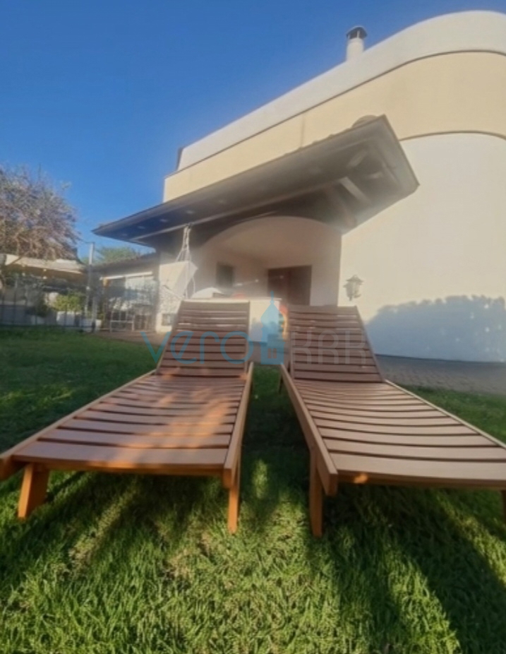 Otok Krk, Malinska, okolica, dvosobno stanovanje 72 m2, pritličje, vrt 96 m2, prodaja