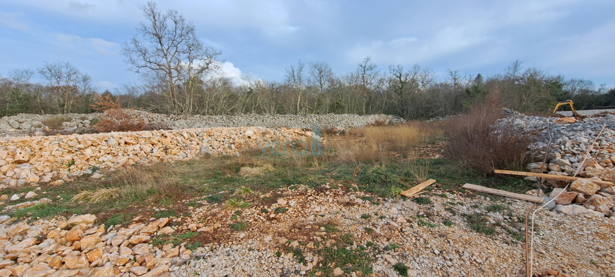 Malinska, otok Krk, gradbeno zemljišče 852 m2 z razgledom na morje, prodaja