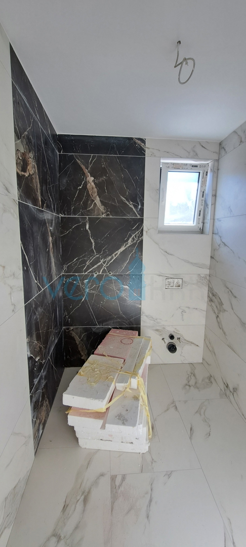 Uvala Soline, otok Krk, okolica, dvosobno stanovanje v nadstropju, terasa, novogradnja, prodaja