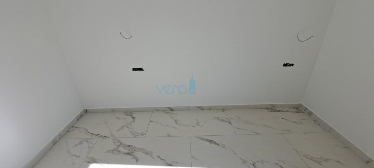 Uvala Soline, otok Krk, okolica, dvosobno stanovanje v nadstropju, terasa, novogradnja, prodaja