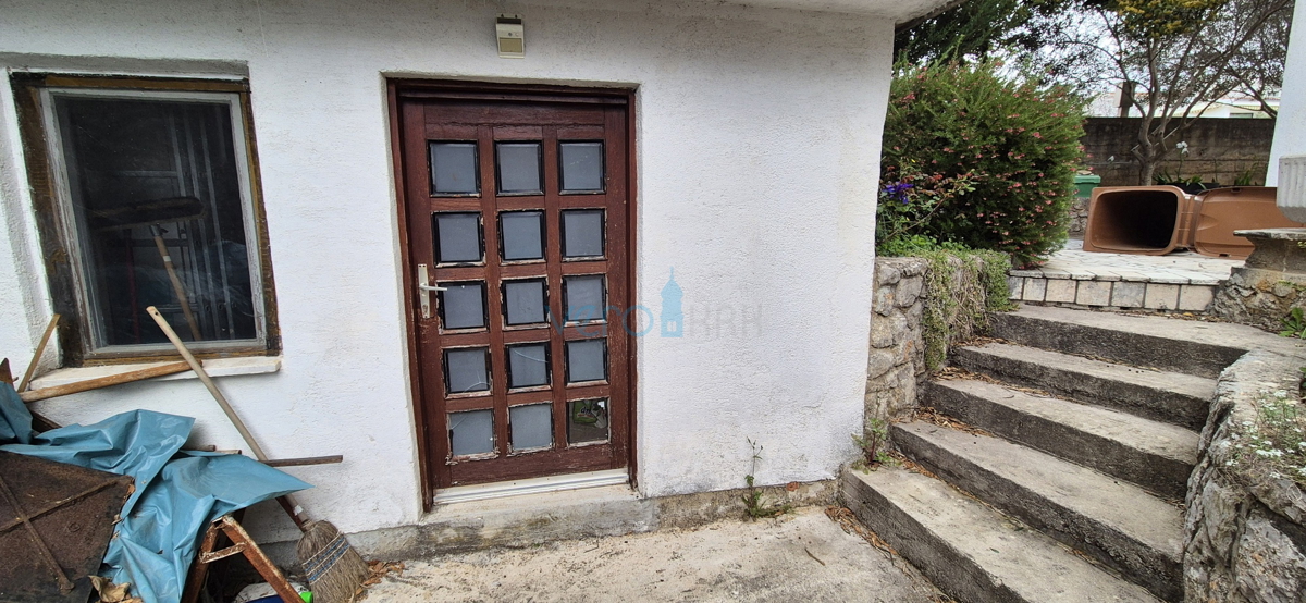 Mesto Krk, otok Krk, dvojna kuća s 3 stanovanja, pogled, zemljište, prodaja
