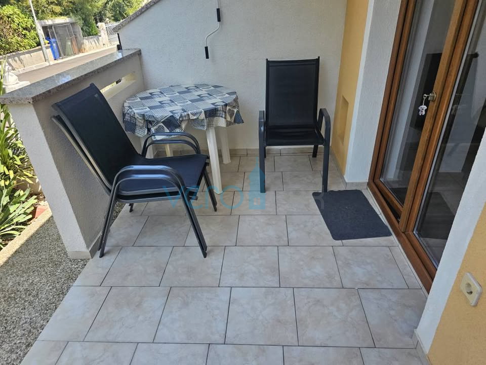 Otok Krk, Njivice, dvosobno stanovanje s teraso, skupaj 72,46 m2, pogled na morje, prodaja