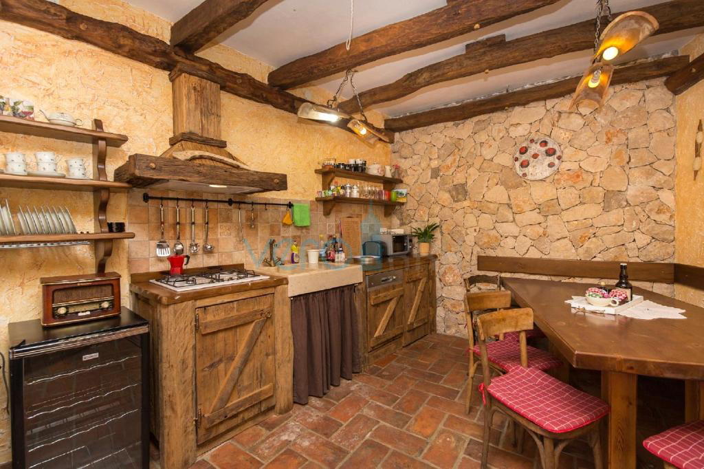 Opatija, Brseč, avtohtona vila z odprtim razgledom, prodaja