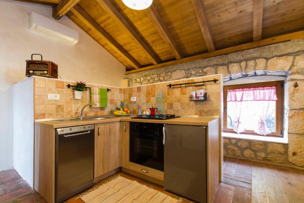 Opatija, Brseč, avtohtona vila z odprtim razgledom, prodaja