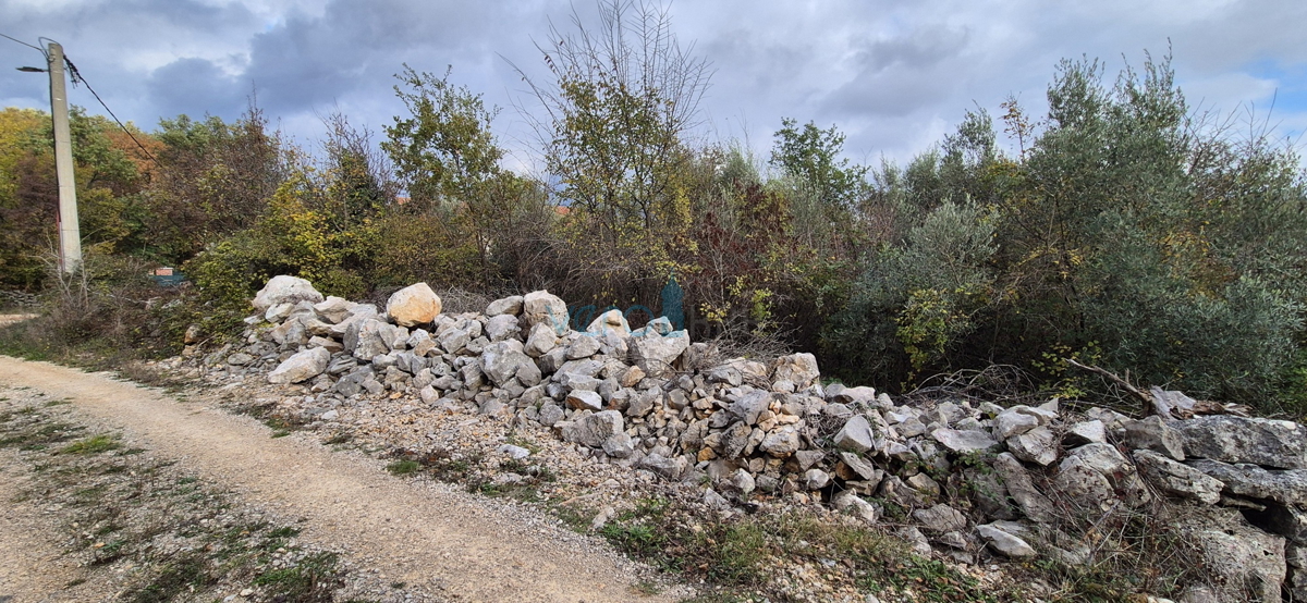 Uvala Soline, otok Krk, okolica, gradbeno zemljišče 562 m2, prodaja