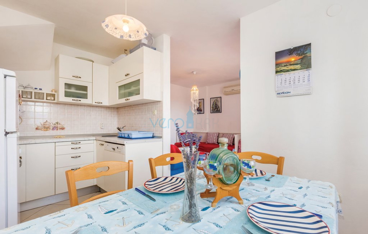 Čižići, otok Krk, dvonadstropno stanovanje 83 m2 z razgledom na morje, prodaja, najem