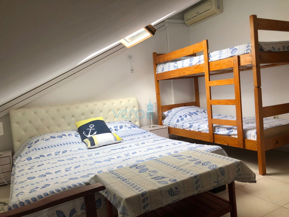 Čižići, otok Krk, dvonadstropno stanovanje 83 m2 z razgledom na morje, prodaja, najem