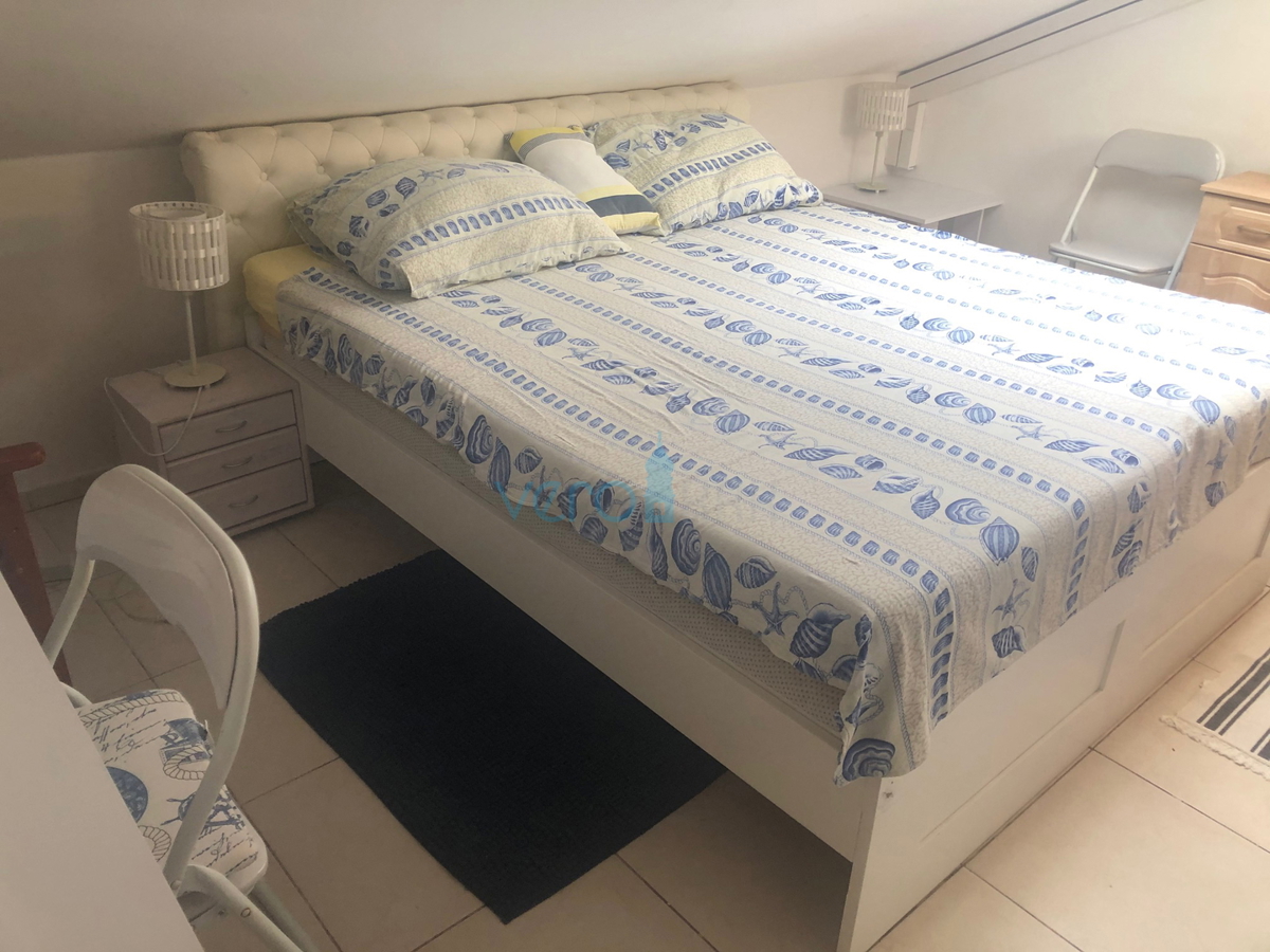 Čižići, otok Krk, dvonadstropno stanovanje 83 m2 z razgledom na morje, prodaja, najem