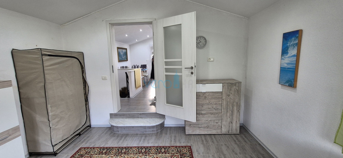 Istra, Buje, širša okolica, samostojna pritlična hiša na robu gradbene cone, prodaja