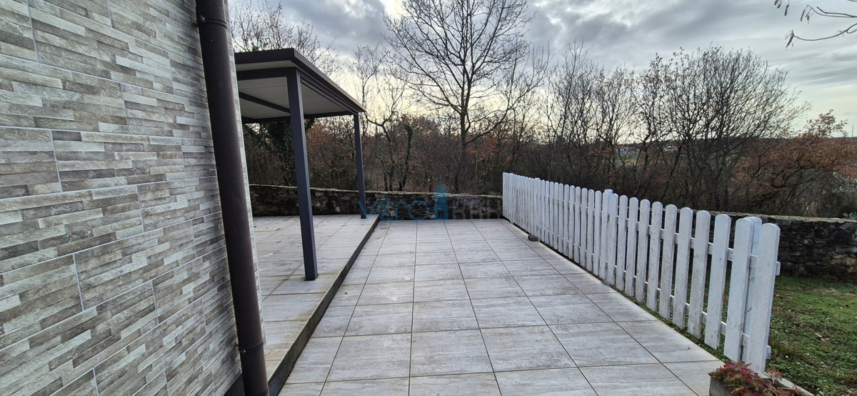 Istra, Buje, širša okolica, samostojna pritlična hiša na robu gradbene cone, prodaja