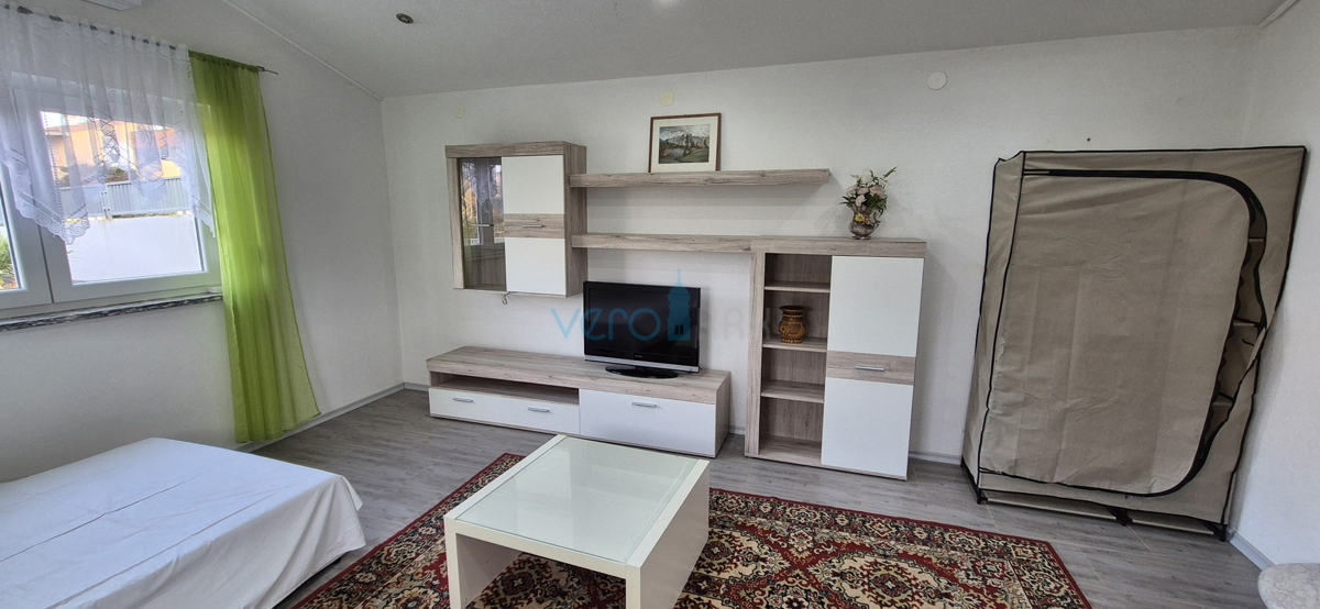 Istra, Buje, širša okolica, samostojna pritlična hiša na robu gradbene cone, prodaja