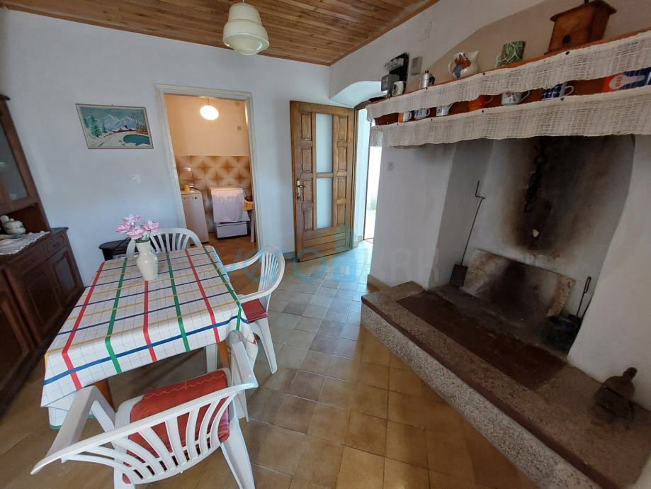 Hrvaška, Istra, Raša, kamnita dvojna hiša, razgled, vrt, prodaja