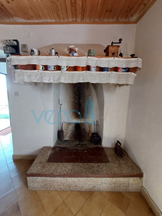 Hrvaška, Istra, Raša, kamnita dvojna hiša, razgled, vrt, prodaja