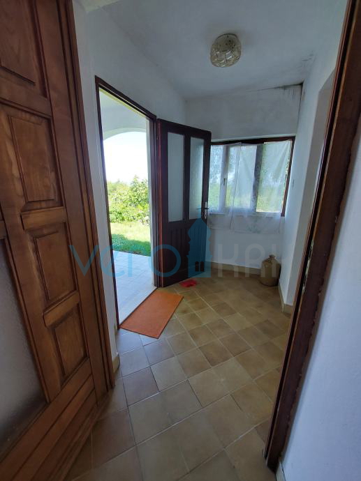 Hrvaška, Istra, Raša, kamnita dvojna hiša, razgled, vrt, prodaja