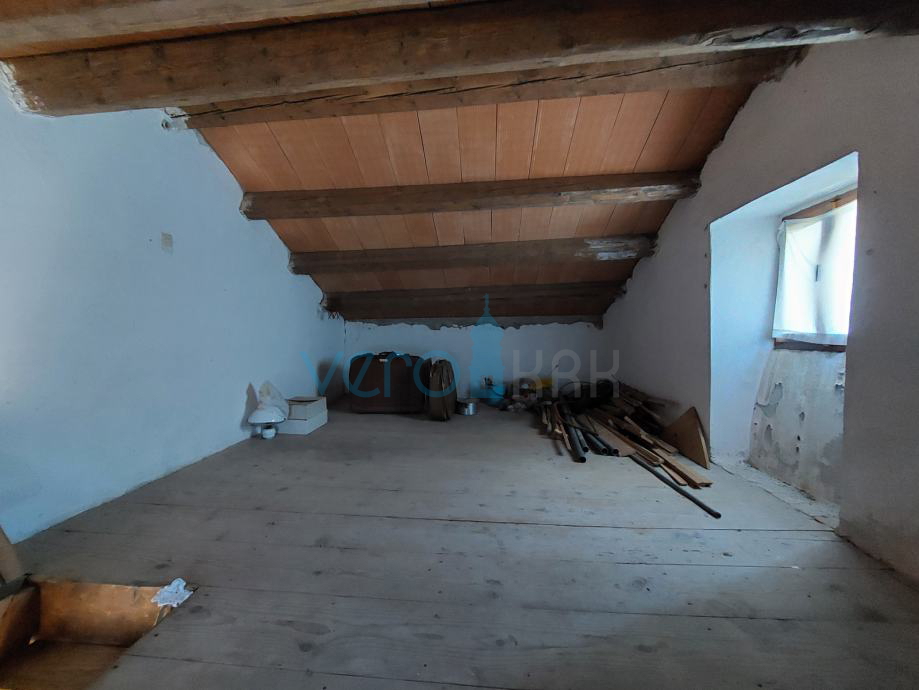 Hrvaška, Istra, Raša, kamnita dvojna hiša, razgled, vrt, prodaja