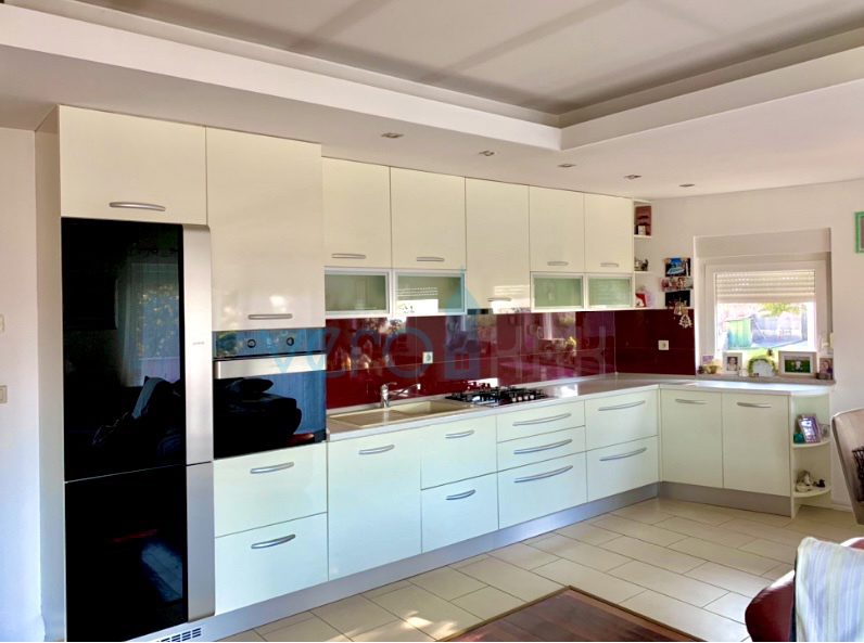 Matulji, zaledje Opatije, moderno stanovanje 118m2 s čudovitim razgledom
